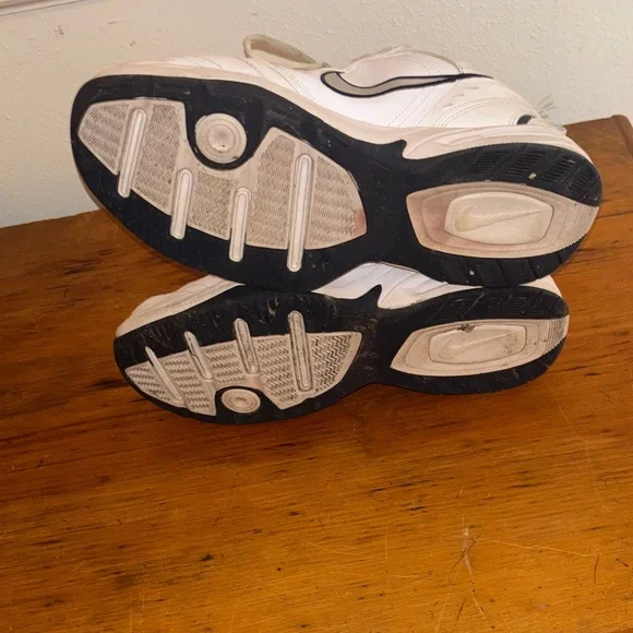 Nike Air Monarch IV White and Navy Sneakers Men’s size 11.5 good condition. - Picture 6 of 6